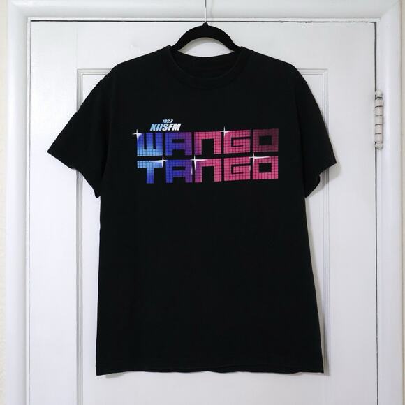 2014 Wango Tango 102.7 KIIS FM Christina Aguilera OneRepublic Shakira Shirt M - Picture 2 of 3